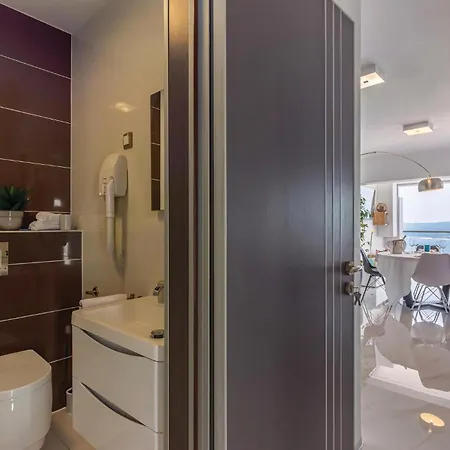 In With Kitchen Crikvenica